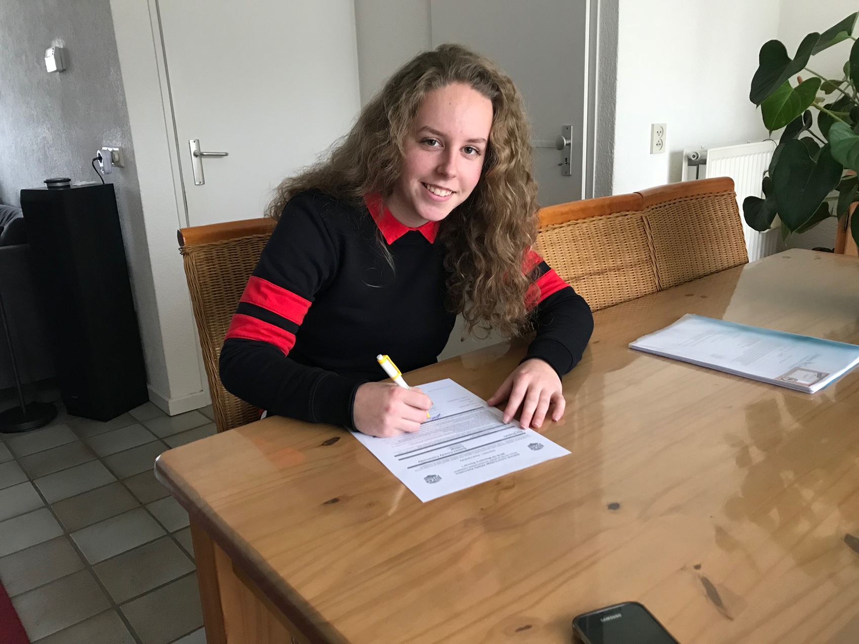 Roelofs Commits to Sussex