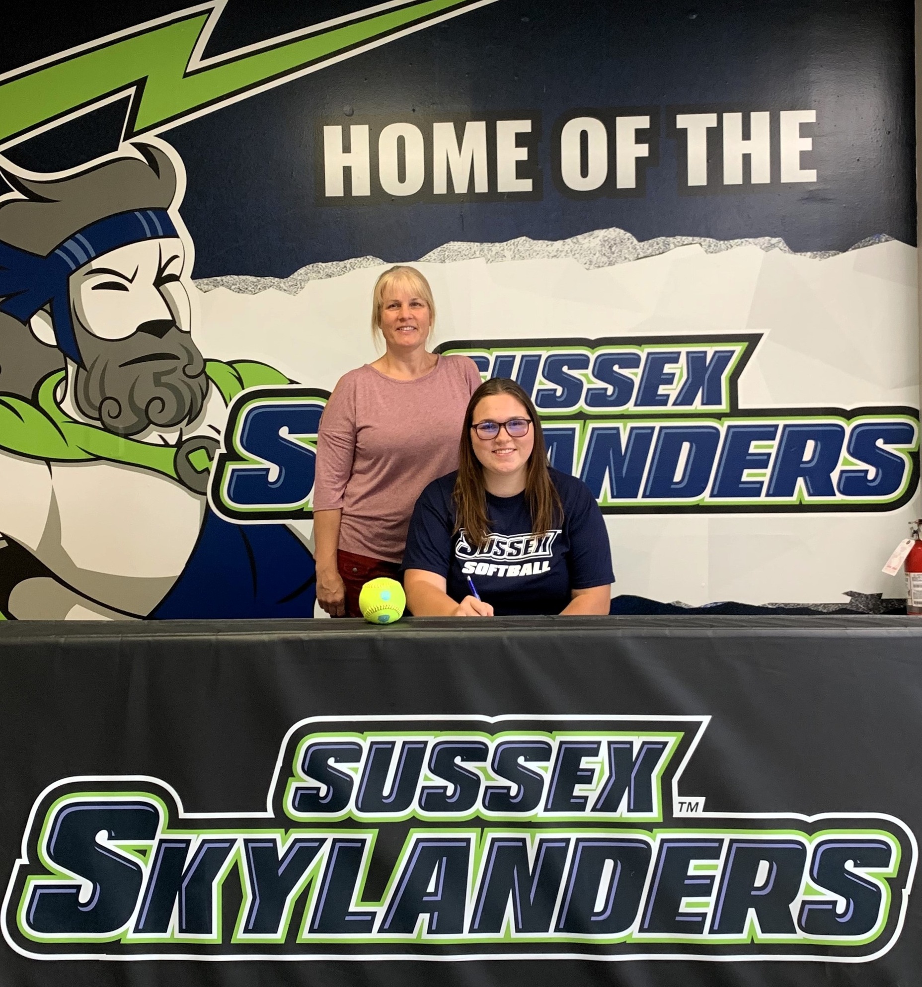 Jannuzzi Commits to Sussex Softball